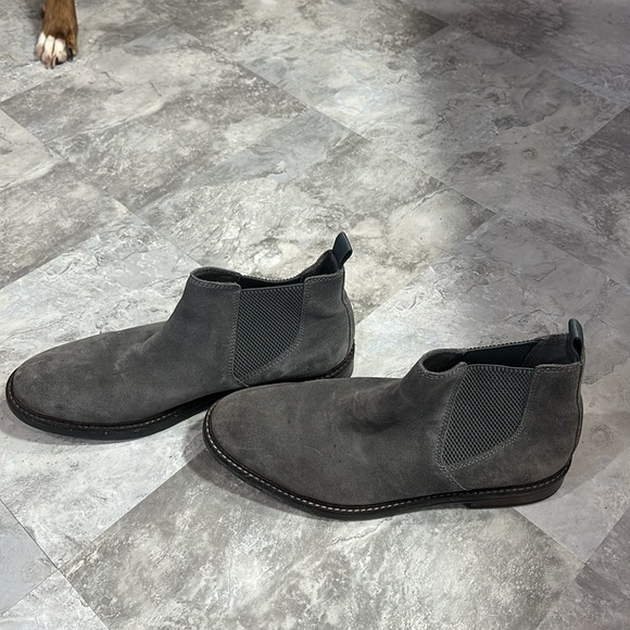 Clark’s grey suede boots - Picture 2 of 6